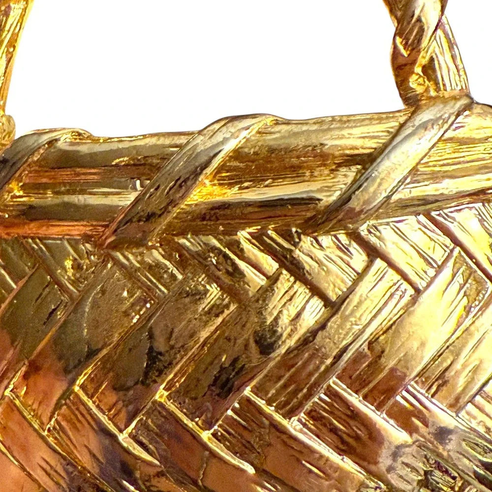 Vintage Basket Purse Brooch‎ Unknown Signed Costume Jewelry